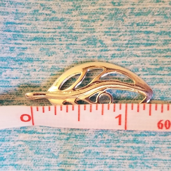 4/$30 NWT Sterling Silver Leaf Charm Pendant - Picture 2 of 8